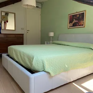 https://casa-tella.hotelinveneto.com
